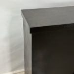 میز پذیرش فروشگاه پوشاک